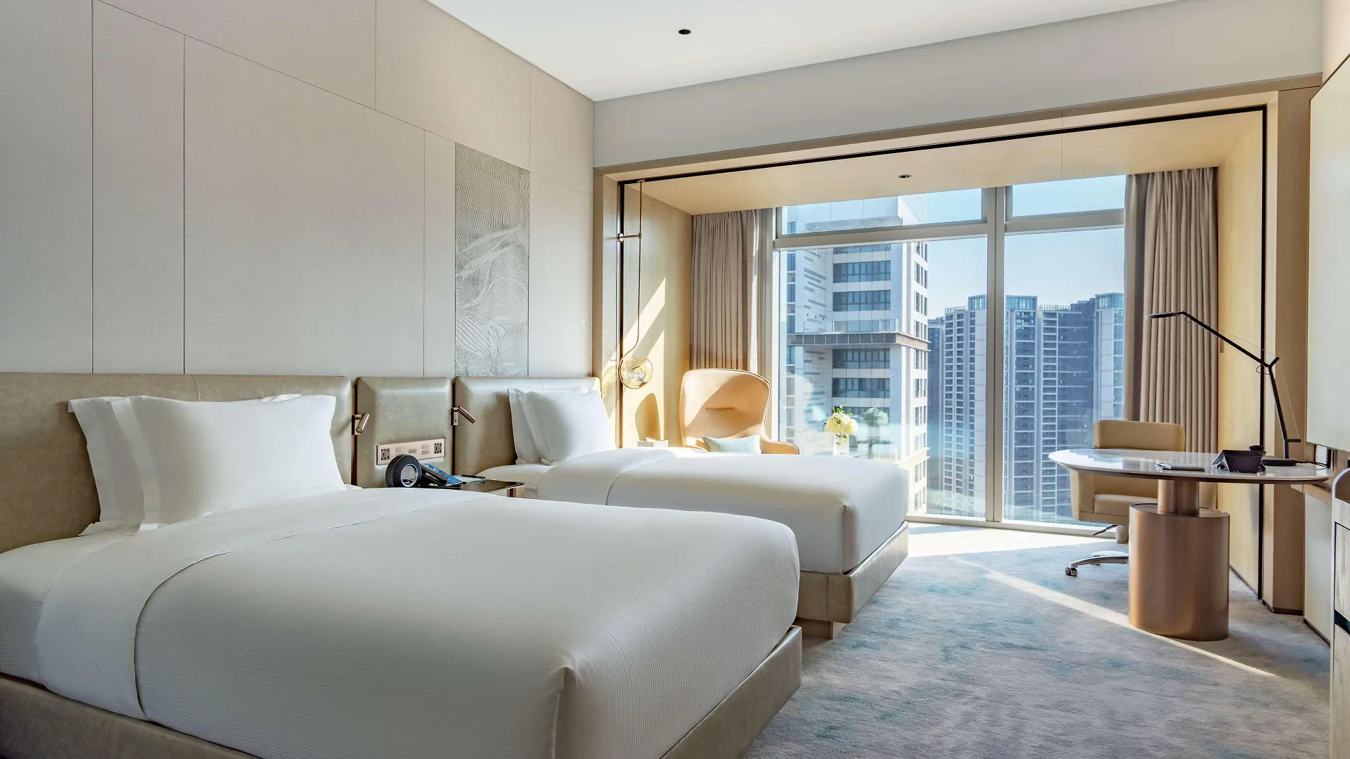Hilton Garden Inn Shenzhen World Exhibition & Convention Center ホテル