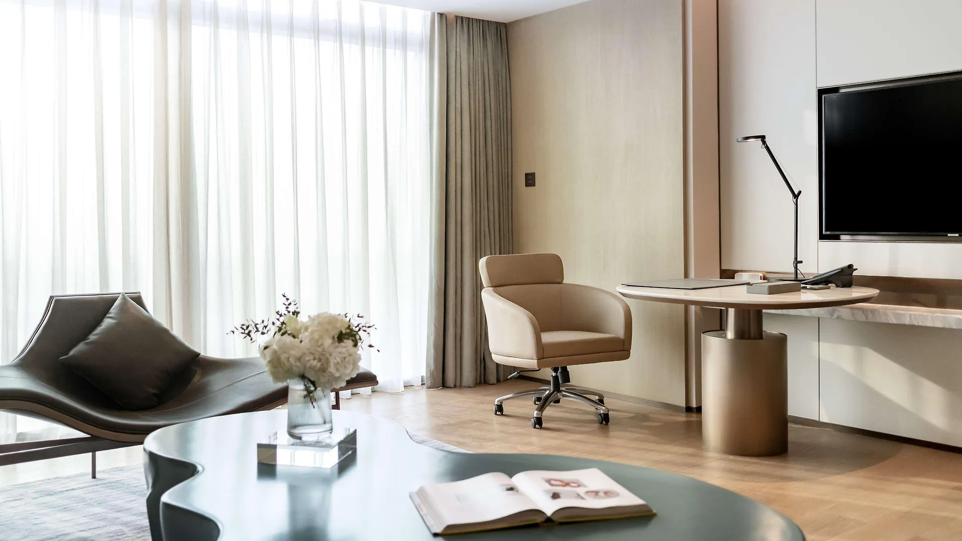 Hilton Garden Inn Shenzhen World Exhibition & Convention Center ホテル