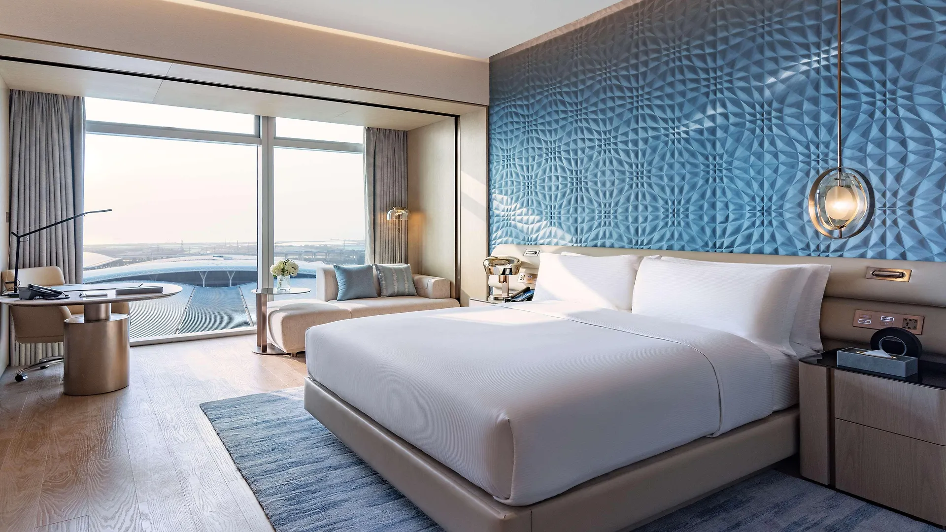 Hilton Garden Inn Shenzhen World Exhibition & Convention Center