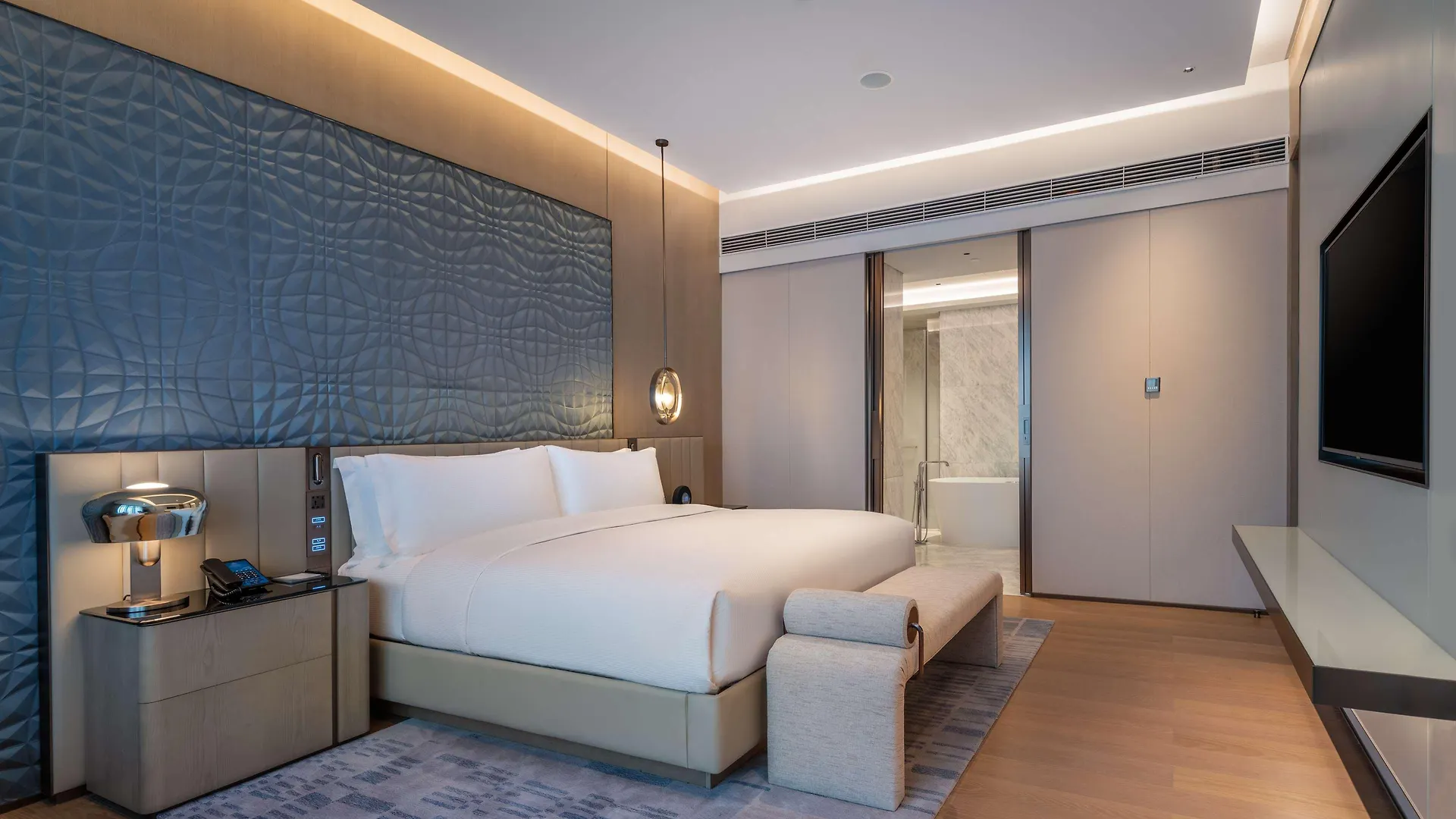 Hilton Garden Inn Shenzhen World Exhibition & Convention Center 4*,  中国