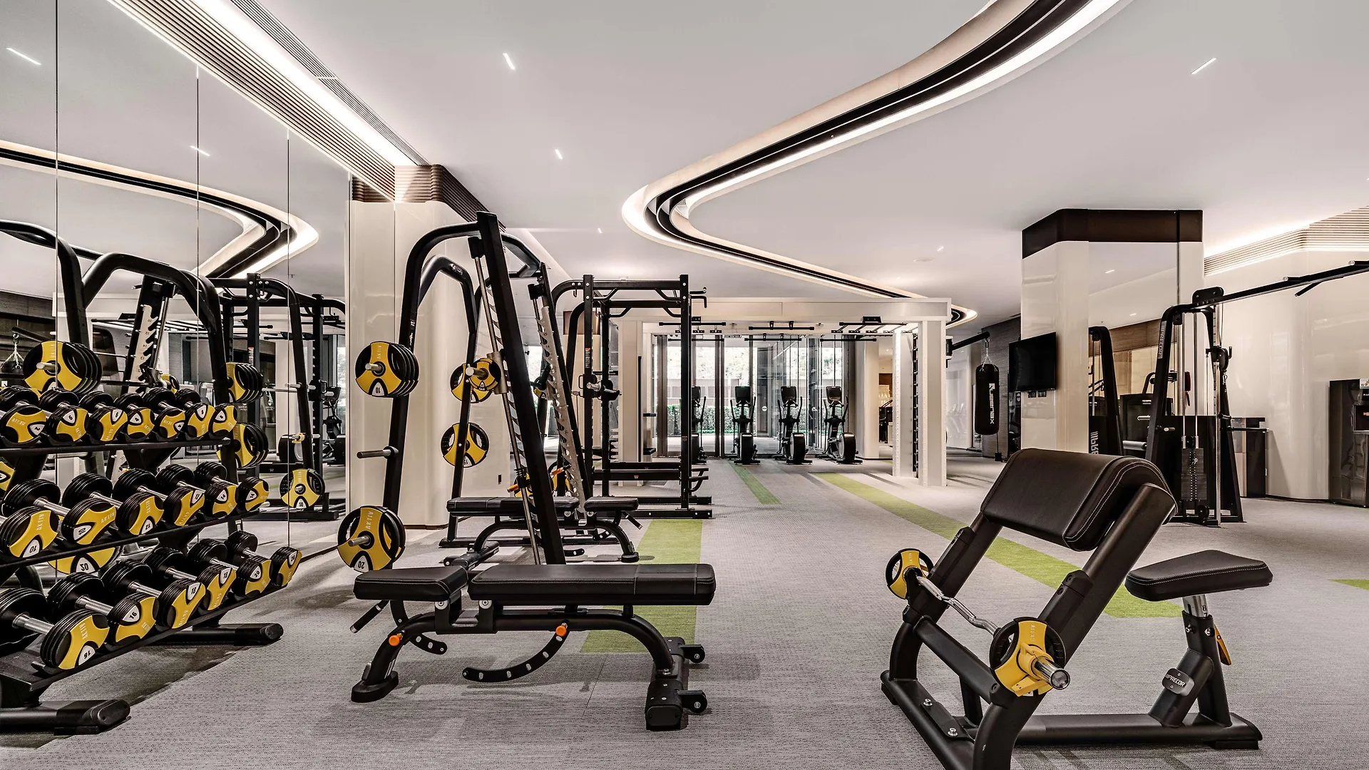 Hilton Garden Inn Shenzhen World Exhibition & Convention Center 4*,