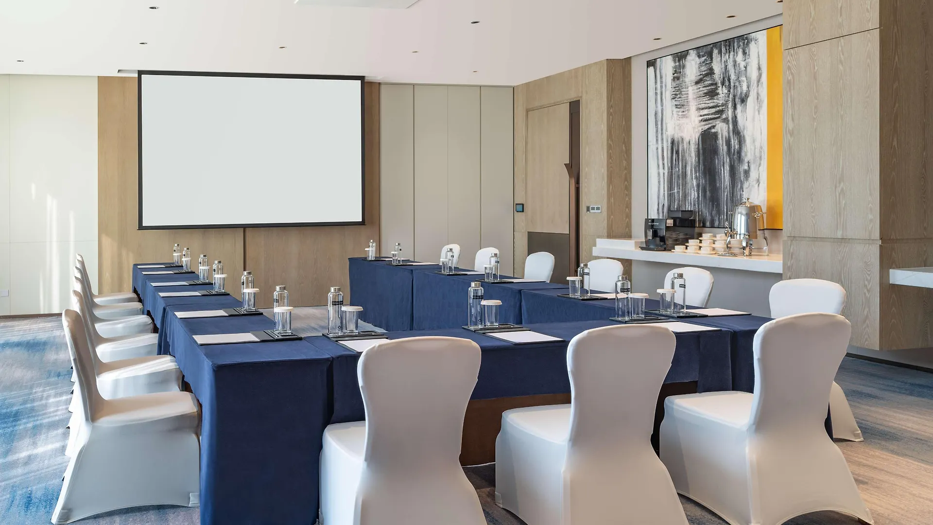 Hilton Garden Inn Shenzhen World Exhibition & Convention Center 4*,  中国