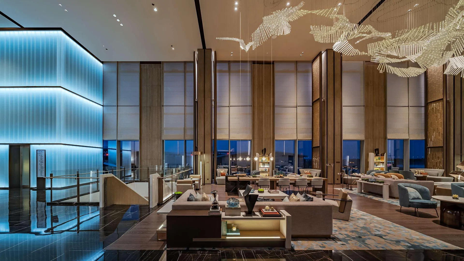 Hilton Garden Inn Shenzhen World Exhibition & Convention Center 4*,
