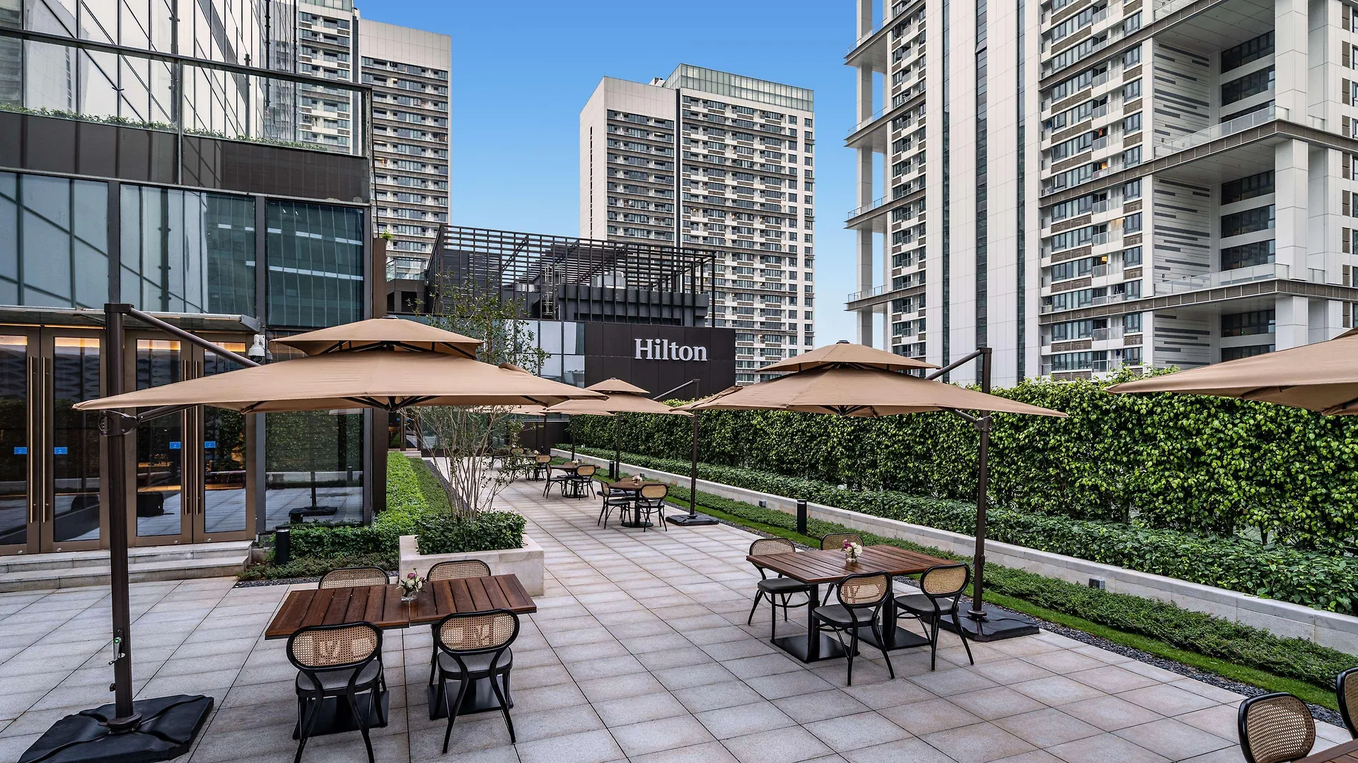 Hilton Garden Inn Shenzhen World Exhibition & Convention Center 4*,