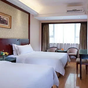 3* 酒店 维也纳酒店深圳机场店