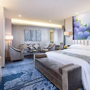 Отель Ramada Baoan