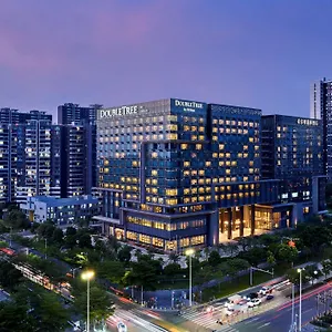 Отель Doubletree By Hilton Airport